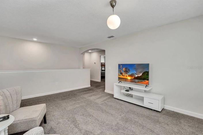 Image No.27-5 Bed Property for sale