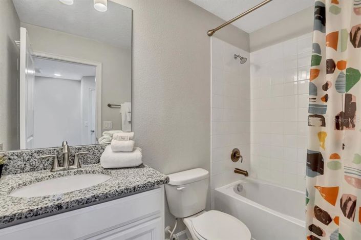 Image No.35-5 Bed Property for sale