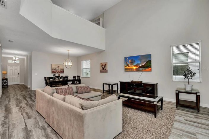 Image No.6-5 Bed Property for sale