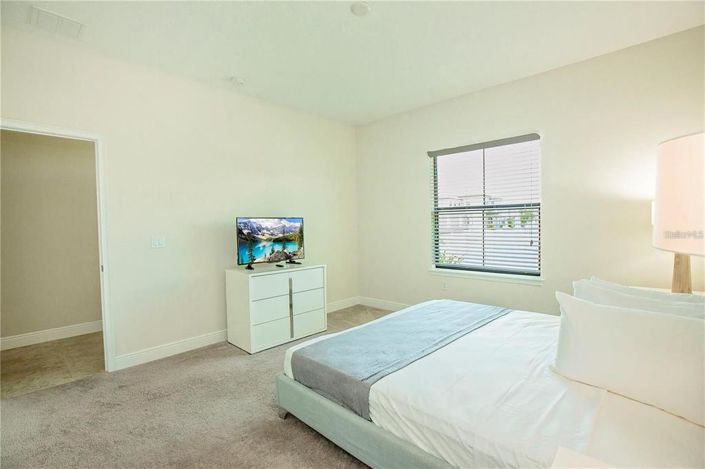 Image No.26-4 Bed Property for sale