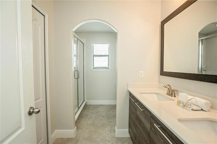 Image No.29-4 Bed Property for sale