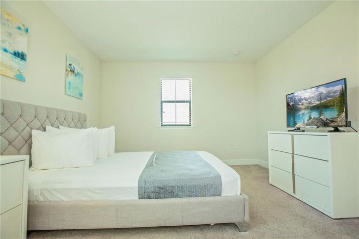 Image No.32-4 Bed Property for sale