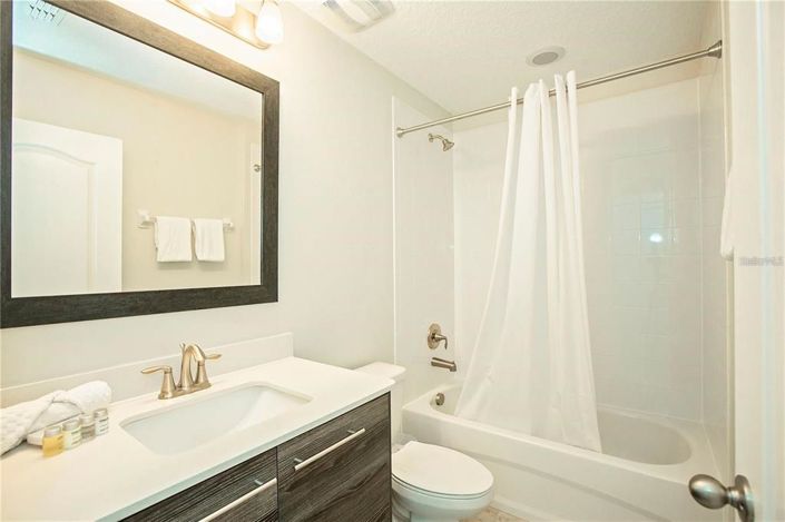 Image No.37-4 Bed Property for sale