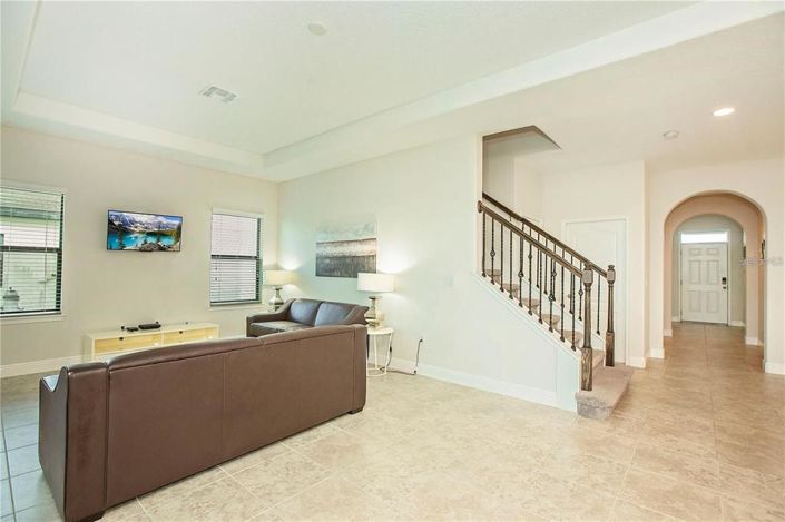 Image No.5-4 Bed Property for sale