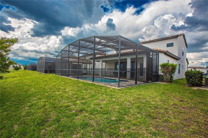 Image No.57-4 Bed Property for sale