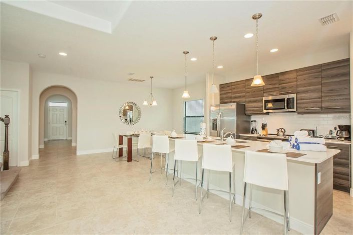 Image No.6-4 Bed Property for sale