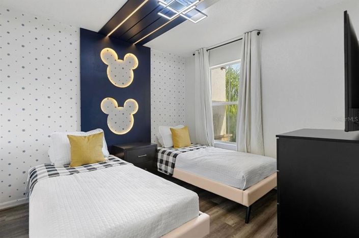 Image No.12-4 Bed Townhouse for sale