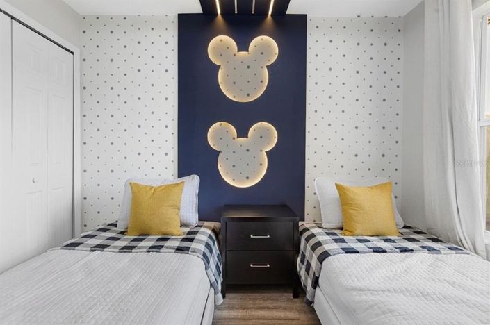 Image No.15-4 Bed Townhouse for sale