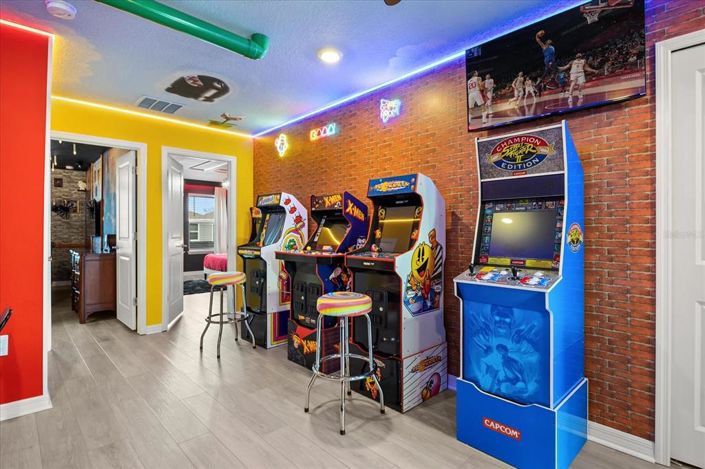 Image No.9-5 Bed Townhouse for sale