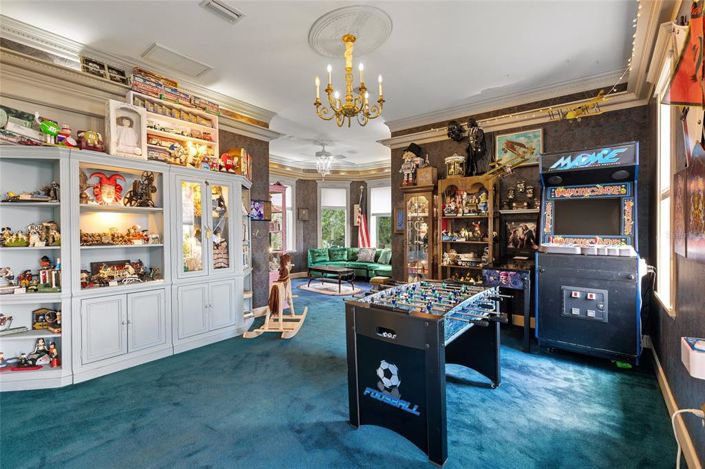 Image No.41-5 Bed Property for sale