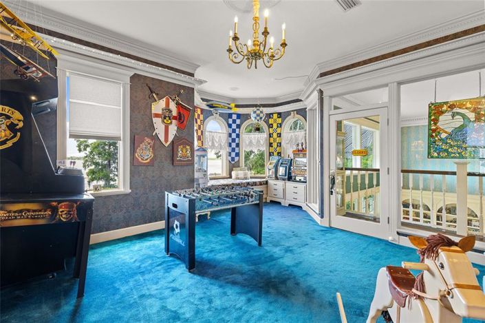 Image No.42-5 Bed Property for sale