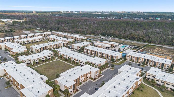 Image No.11-4 Bed Townhouse for sale