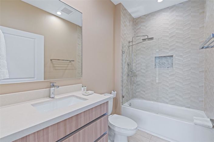 Image No.13-4 Bed Townhouse for sale