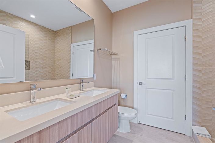 Image No.21-4 Bed Townhouse for sale