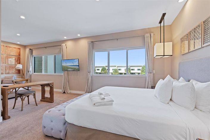 Image No.24-4 Bed Townhouse for sale