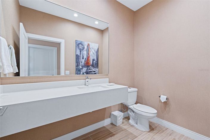 Image No.30-4 Bed Townhouse for sale