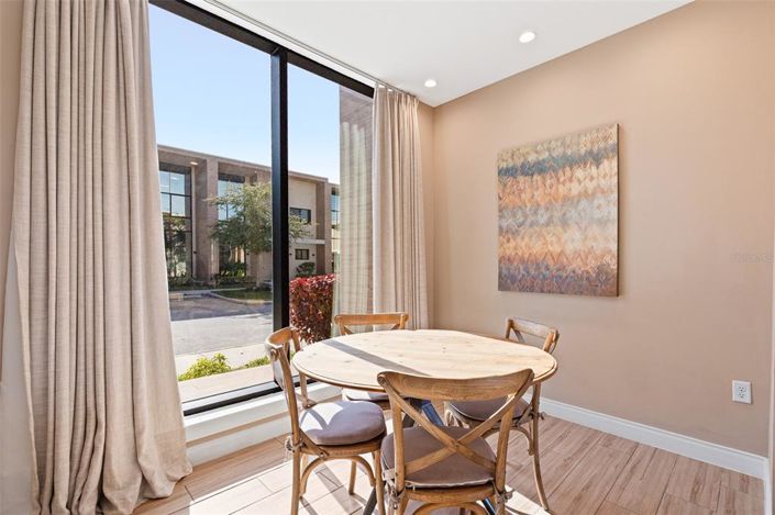 Image No.45-4 Bed Townhouse for sale