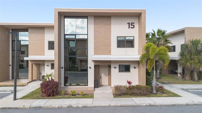 Image No.6-4 Bed Townhouse for sale