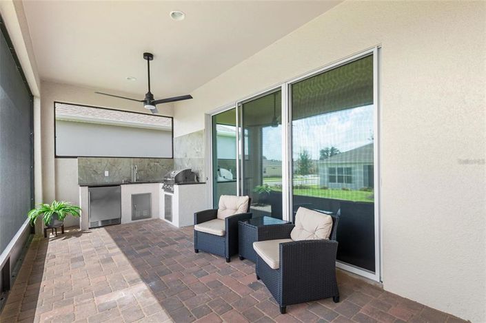 Image No.19-3 Bed Property for sale