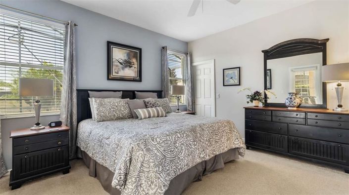 Image No.5-5 Bed Property for sale