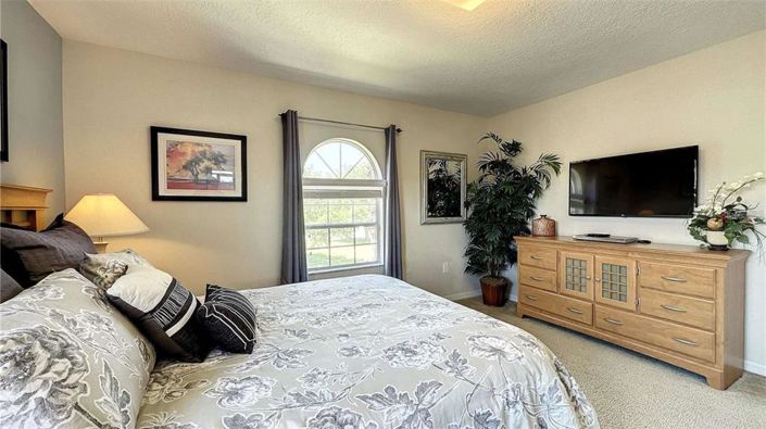 Image No.6-5 Bed Property for sale