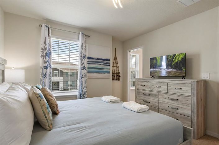 Image No.43-7 Bed Property for sale