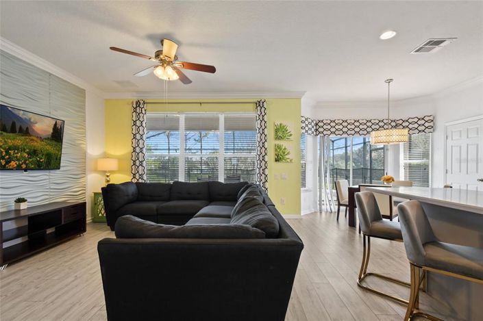 Image No.14-6 Bed Property for sale