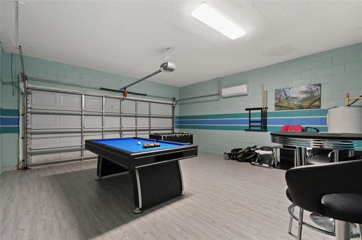 Image No.26-6 Bed Property for sale