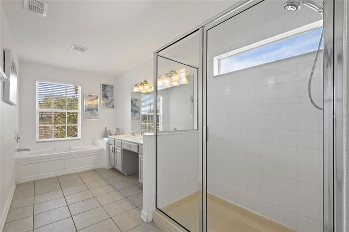 Image No.38-6 Bed Property for sale