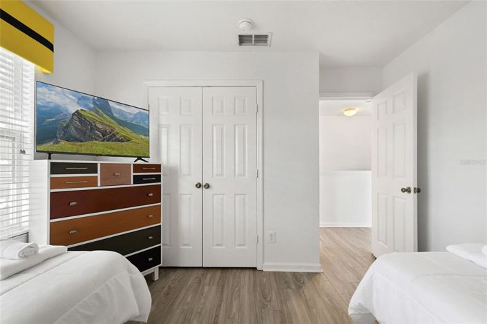 Image No.47-6 Bed Property for sale