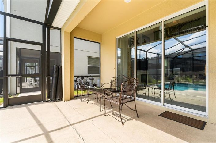 Image No.37-5 Bed Property for sale