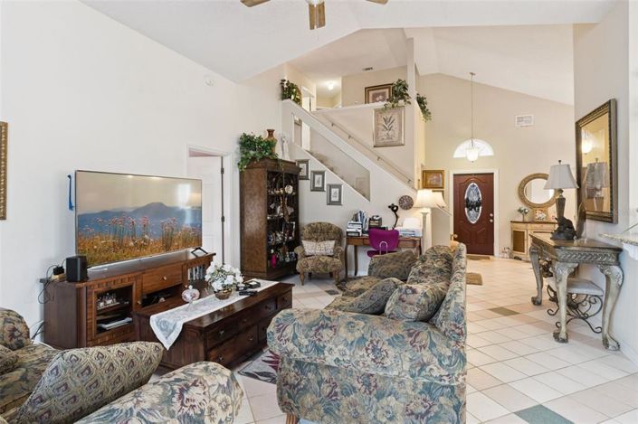 Image No.10-4 Bed Property for sale