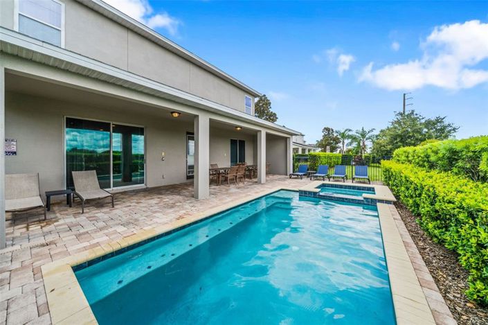 Image No.38-10 Bed Property for sale