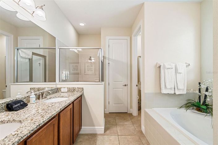 Image No.9-10 Bed Property for sale