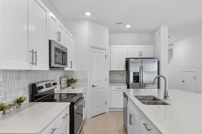 Image No.11-3 Bed Townhouse for sale