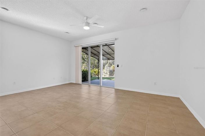 Image No.14-3 Bed Townhouse for sale