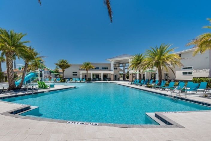 Image No.14-8 Bed Property for sale