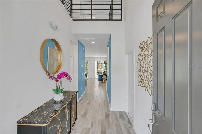 Image No.16-8 Bed Property for sale