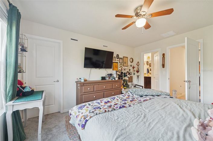 Image No.14-3 Bed Townhouse for sale