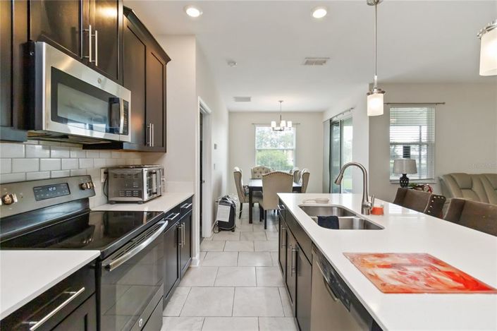 Image No.14-3 Bed Property for sale