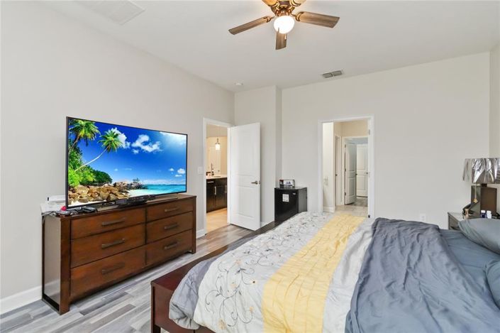 Image No.21-3 Bed Property for sale