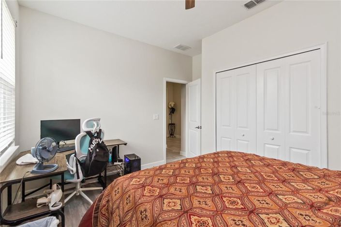 Image No.30-3 Bed Property for sale