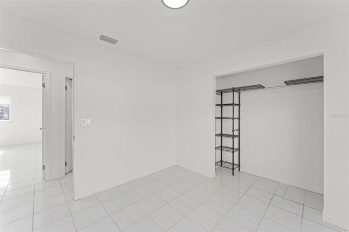 Image No.21-3 Bed Property for sale