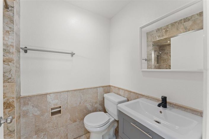 Image No.27-3 Bed Property for sale