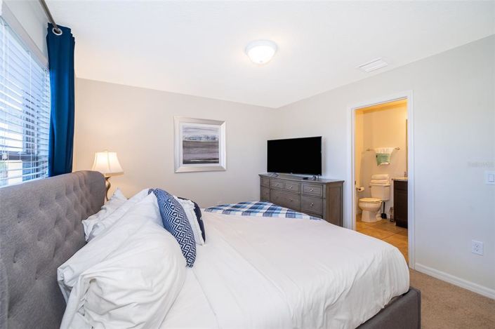 Image No.24-5 Bed Property for sale