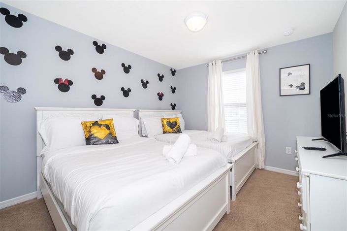 Image No.32-5 Bed Property for sale