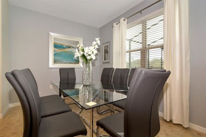 Image No.37-5 Bed Property for sale