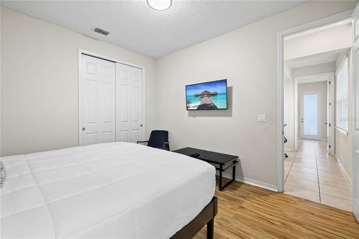 Image No.32-9 Bed Property for sale