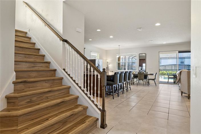 Image No.33-9 Bed Property for sale