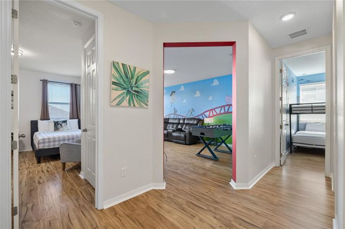 Image No.36-9 Bed Property for sale